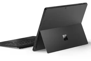 PC Hybride / PC 2 en 1 Microsoft PACK FNAC-DARTY SURFACE PRO 13" OLED - COPILOT+ PC - SNAPDRAGON X ELITE - 16GO RAM 512GO SSD - NOIR (2024) + SIGNATURE KEYBOARD POUR SURFACE PRO + STYLET SURFACE SLIM PEN 2 - NOIR